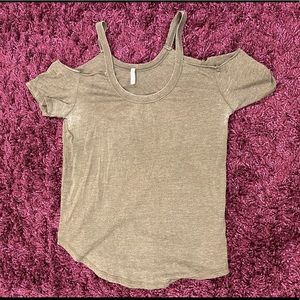 Off the Shoulder T-Shirt